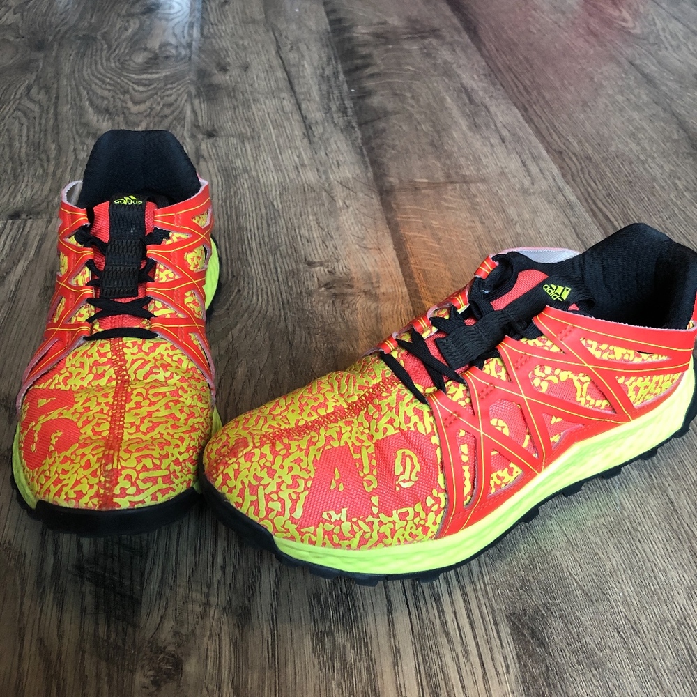 Adidas | Vigor Bounce Men's sz 6 Running Shoes